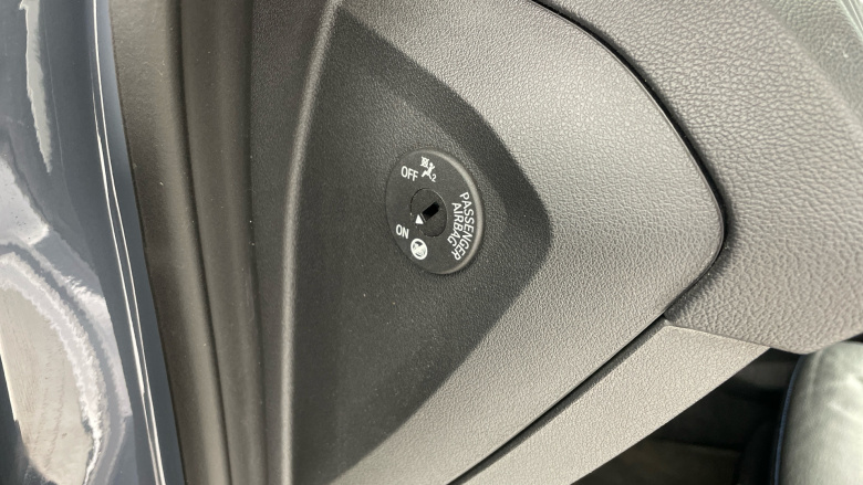 BMW 2 Series 218i [136] M Sport 4dr DCT Petrol Saloon